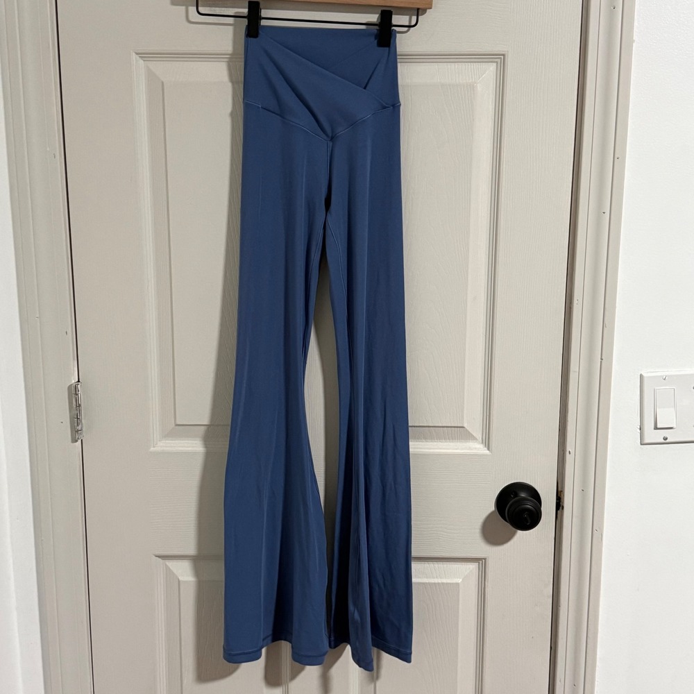Aerie OFFLINE Flare Leggings Women XS Blue Real Me Crossover High Rise Short